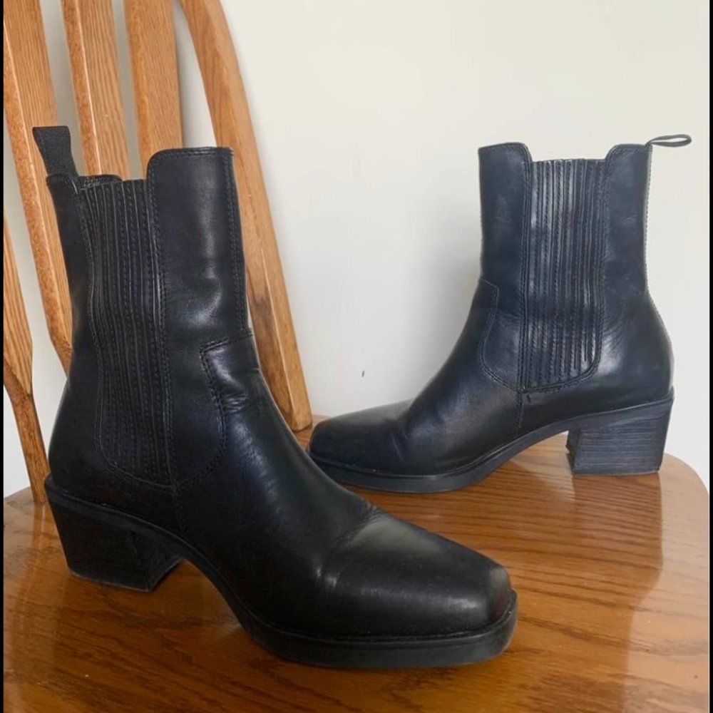 Vagabond Genuine Leather Boots - Picture 1 of 3